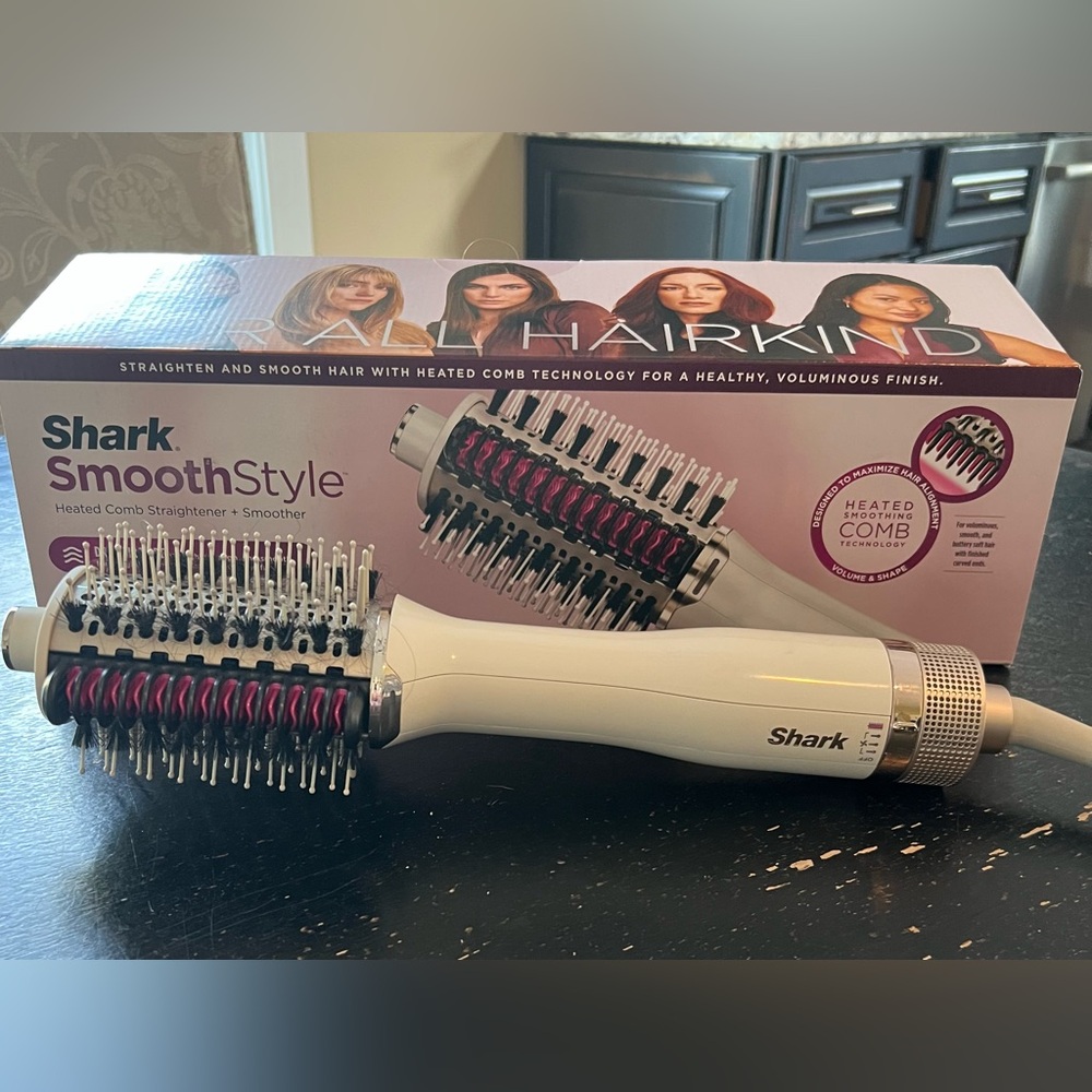 Shark Smooth Style
Excellent condition, hardly used